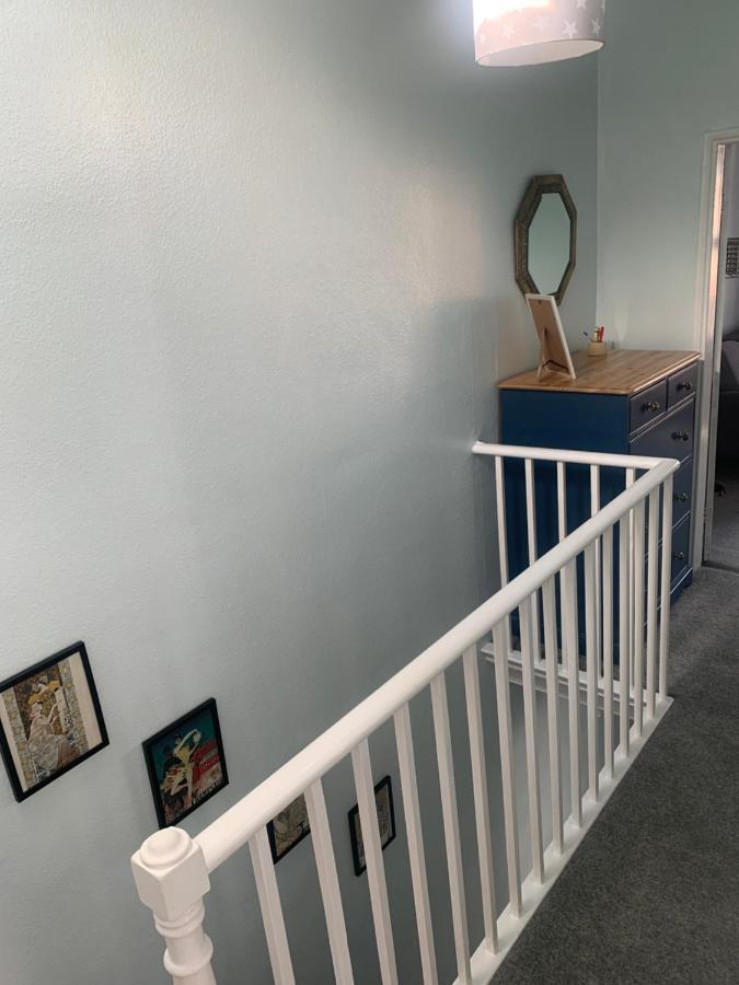 Lovely City Town House With Free Parking Sleeps 2 To 6 Guests 约克 外观 照片
