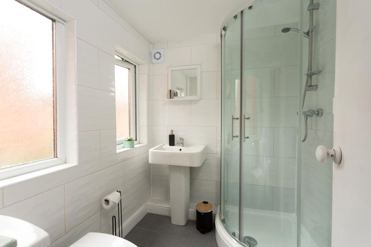 Lovely City Town House With Free Parking Sleeps 2 To 6 Guests 约克 外观 照片